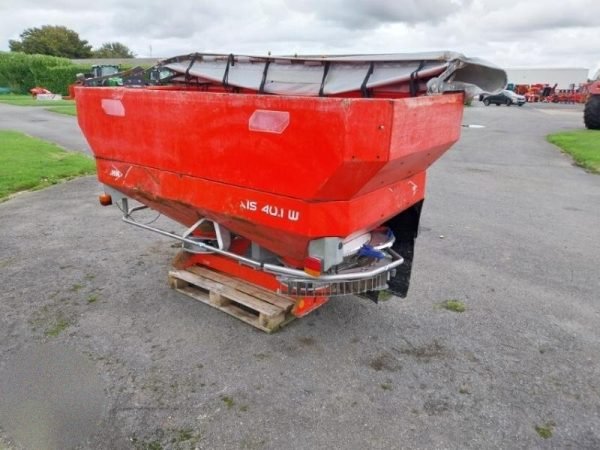 Distributeur d'engrais Kuhn AXIS401