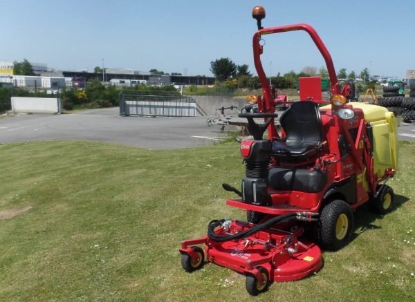Tondeuse professionnelle Ferrari GTS220DW