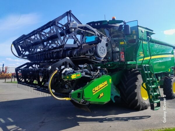 Moissonneuse batteuse John Deere T560HM