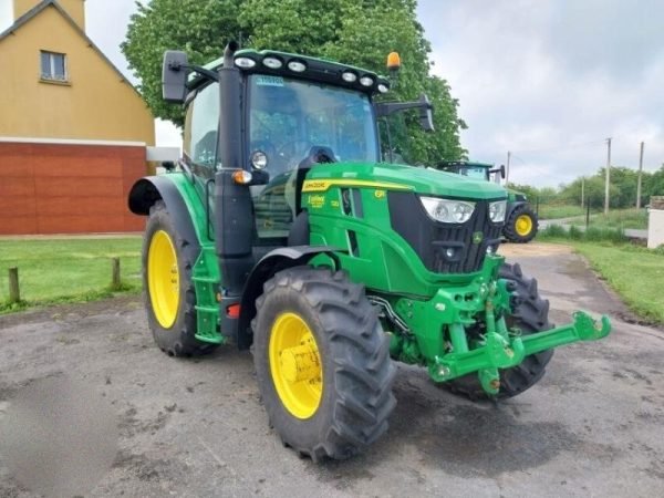 Tracteur agricole John Deere 6R120