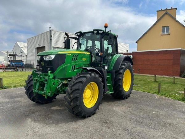 Tracteur agricole John Deere 6155M