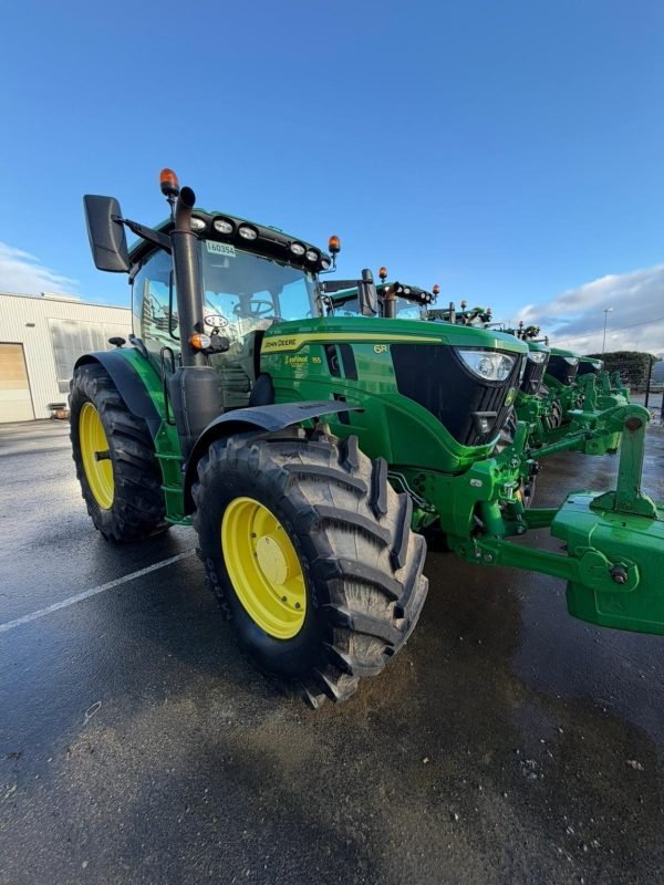 Tracteur agricole John Deere 6R155