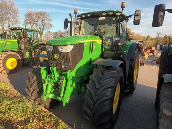 Tracteur agricole John Deere 6R175