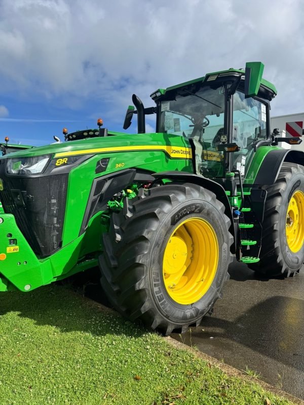Tracteur agricole John Deere 8R340
