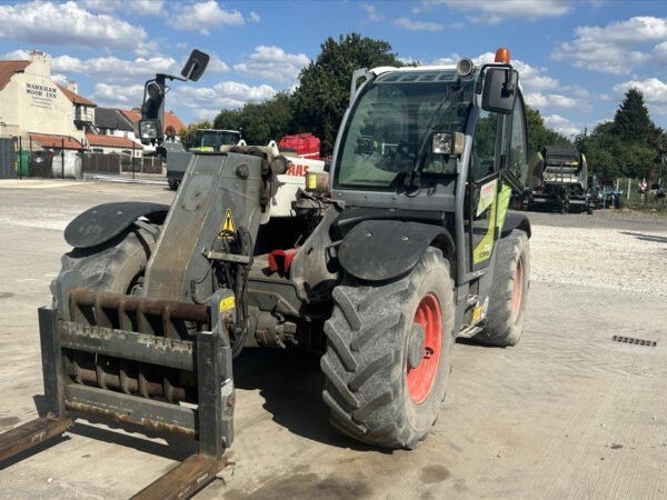 Chariot télescopique CLAAS SCORPION 7055