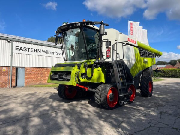 Moissonneuse-batteuse CLAAS LEXION 8700 TT